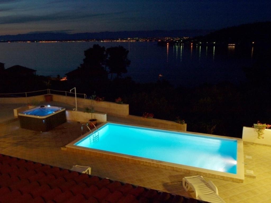 Apartments And Rooms With A Swimming Pool Kali, Ugljan - 14083 Exterior photo